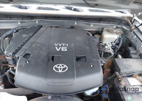 2007 Toyota Fj Cruiser z USA, uszkodzony, nr VIN JTEBU11F570075594